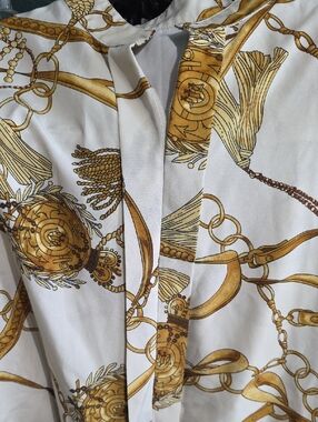 UNBRANDED CHAIN ACCENT TOP